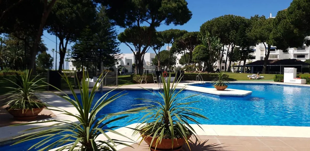 Beachfront Luxury Appartment, Playas Del Duque, Puerto Banus, Marbella 0*,  Spain