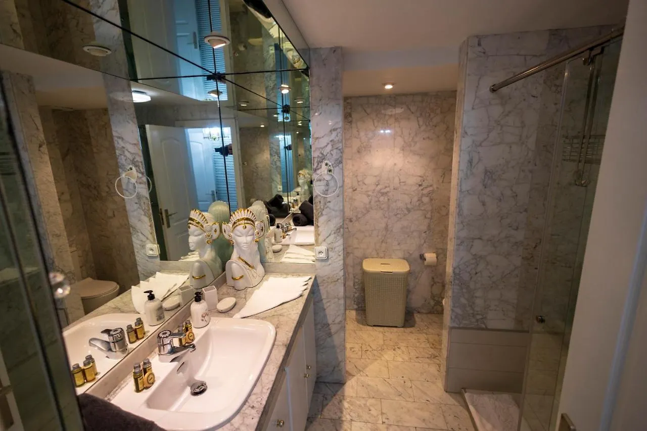 Beachfront Luxury Appartment, Playas Del Duque, Puerto Banus, Marbella 0*,